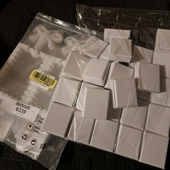 New 24 Transparent Boxes with 24 small gift boxes for weddings -party gifts-baby - Picture 6 of 6